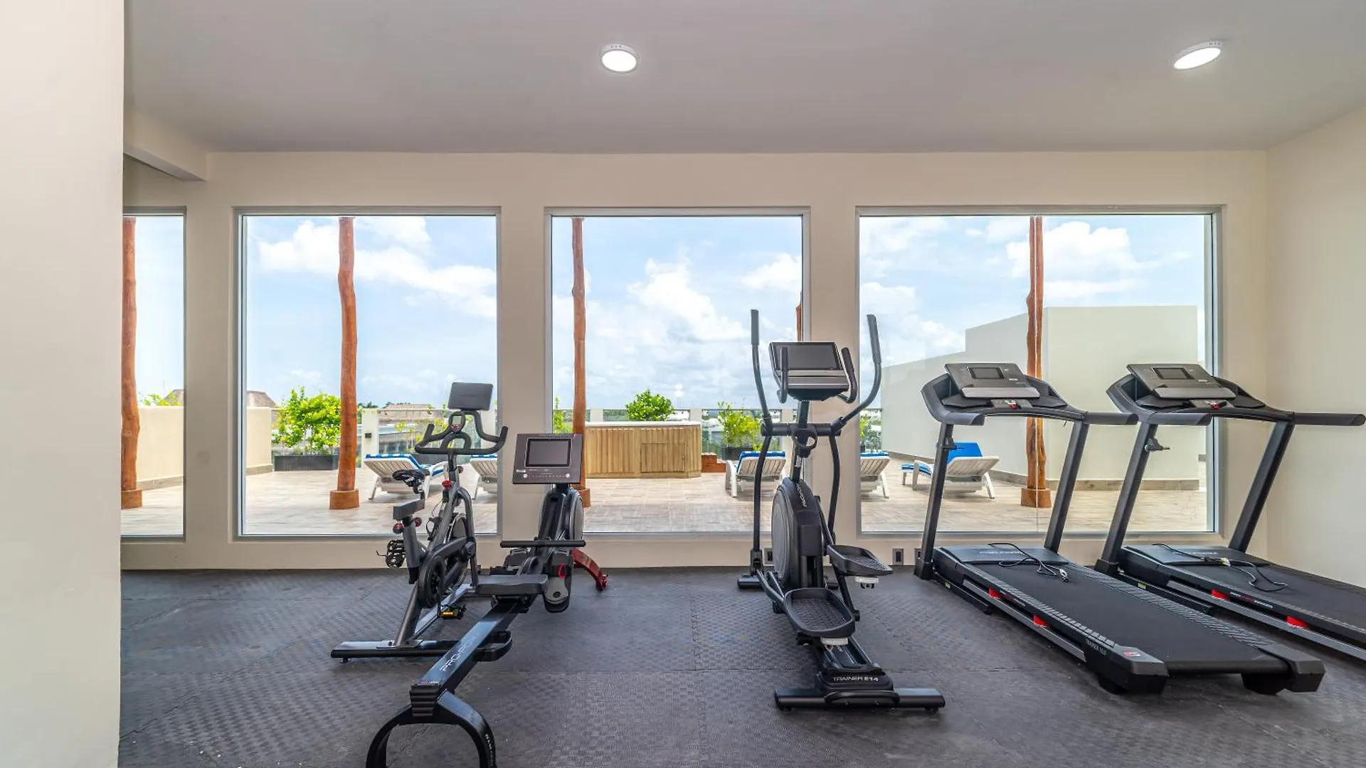 Penthouse With Jungle View Terrace Gym Pool Hottub Villa Playa del Carmen Vakantiehuis