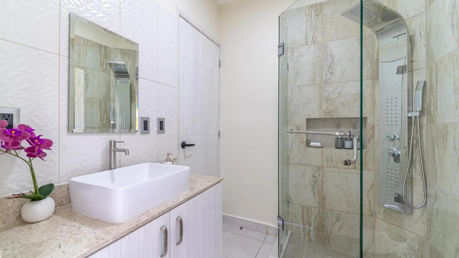 Penthouse With Jungle View Terrace Gym Pool Hottub Villa Playa del Carmen 0*,  Mexico